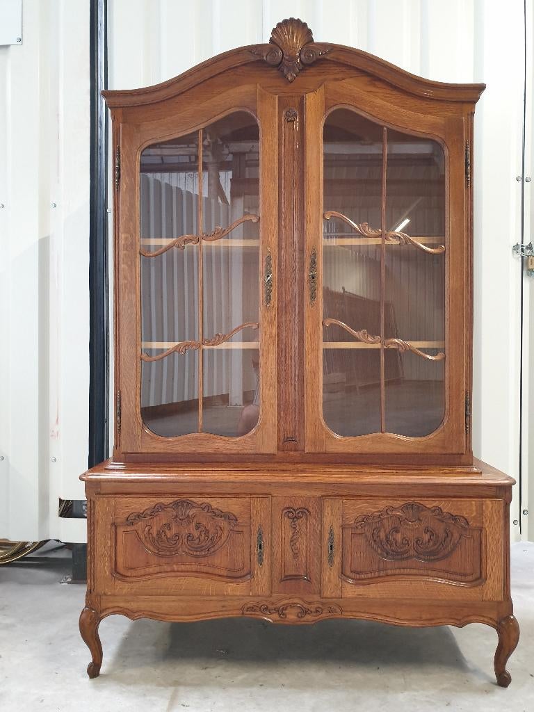 Vitrine de style Louis XV. Il peut être fourni., 25 à 50 cm, 100 à 150 cm, Utilisé, Chêne