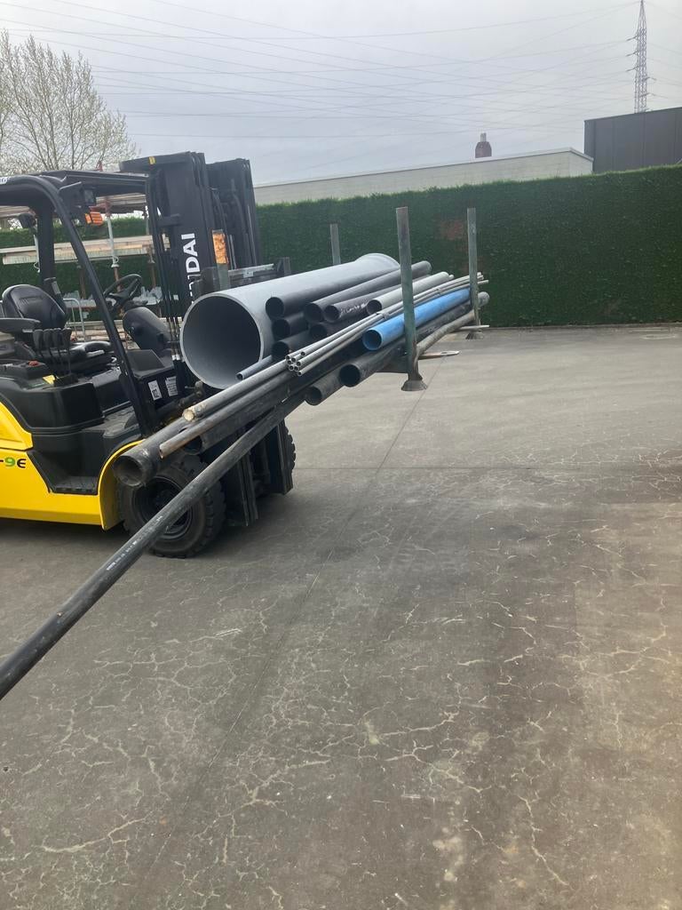 Diverse plastic buizen, Ophalen, 2 tot 4 meter, PVC, Zo goed als nieuw