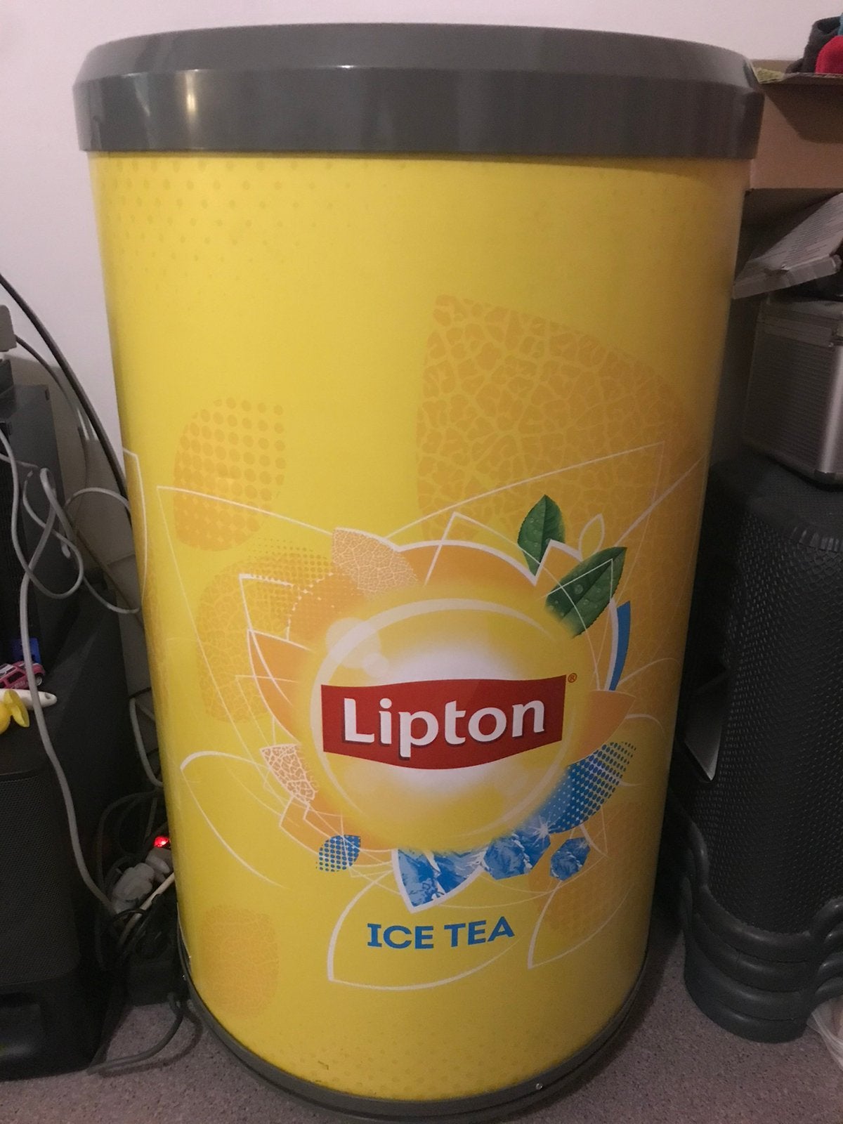 Lipton Ice Tea koelkast/koeler/cooler, Elektronische apparatuur, Ophalen, Zo goed als nieuw