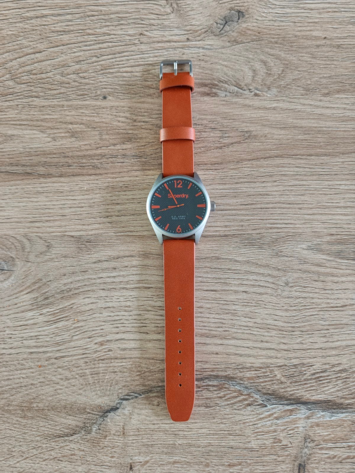 montre superdry orange, Enlèvement, Orange