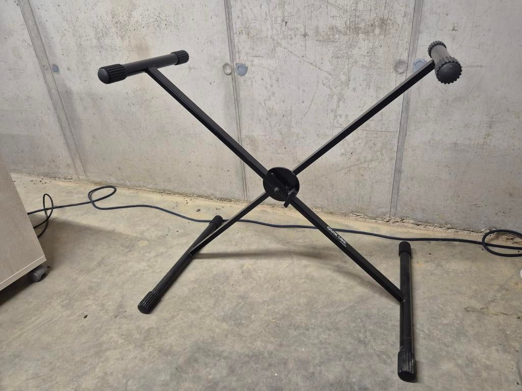 Keyboard statief standaard, Ophalen
