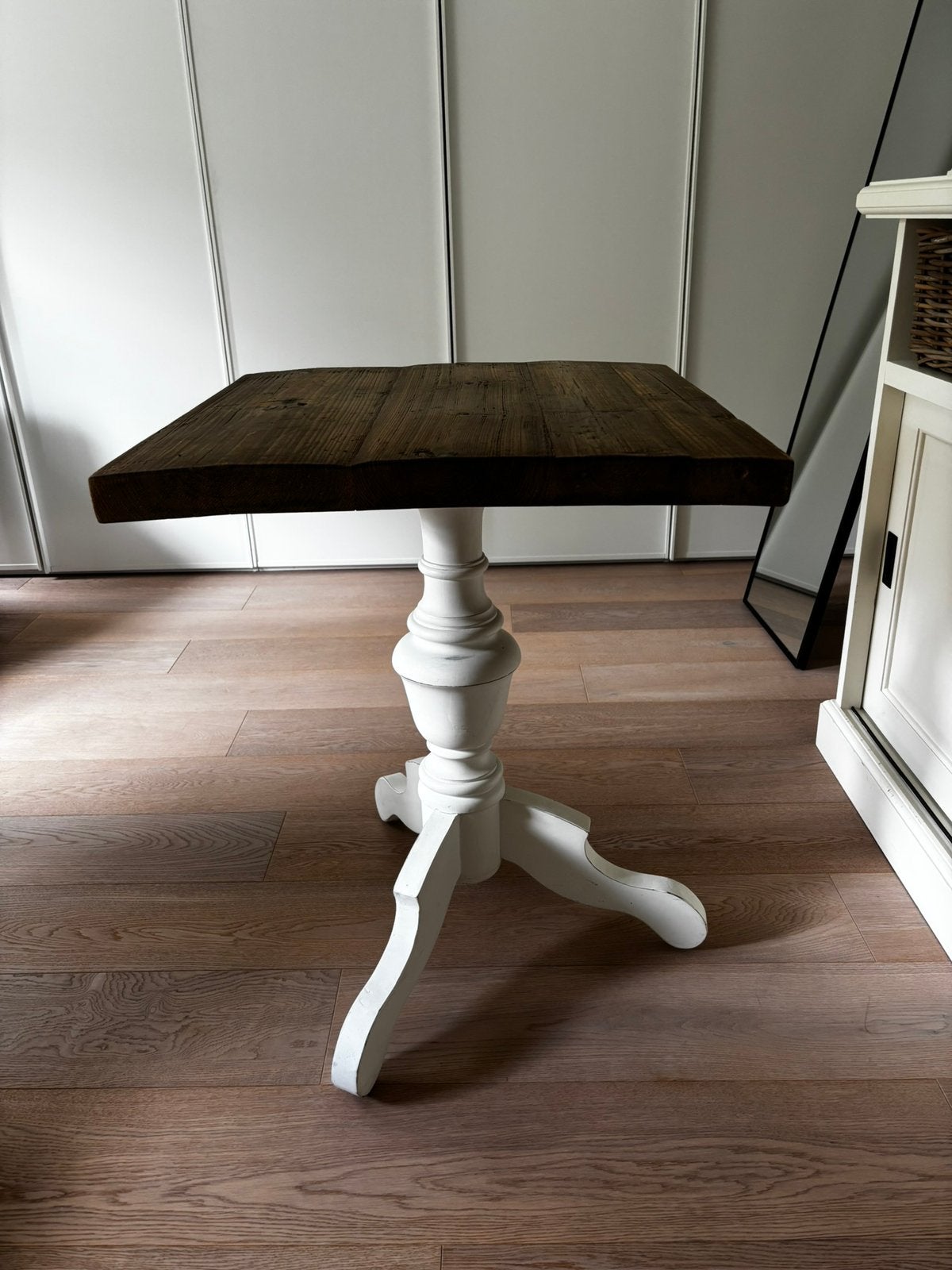 Bijzettafel, Enlèvement