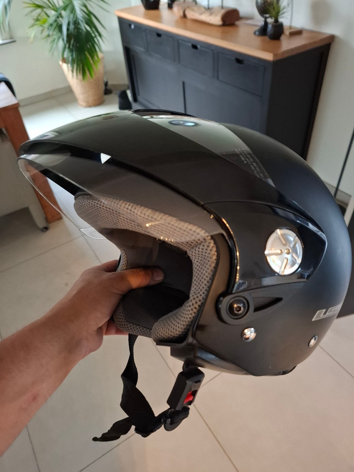 zeer mooie zwarte helm XL perfecte staat, Fietsen en Brommers, Ophalen