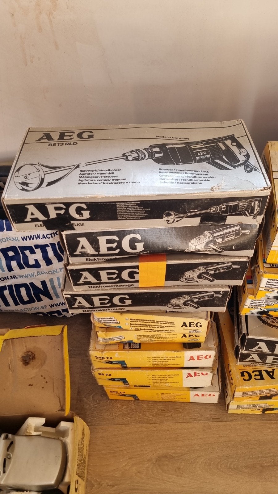 Lot gereedschap AEG machines allemaal Nieuw in doos, Ophalen