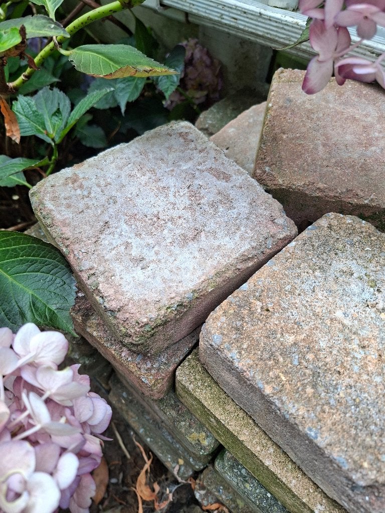 Voyelles, Enlèvement, Comme neuf, Pierres naturelles