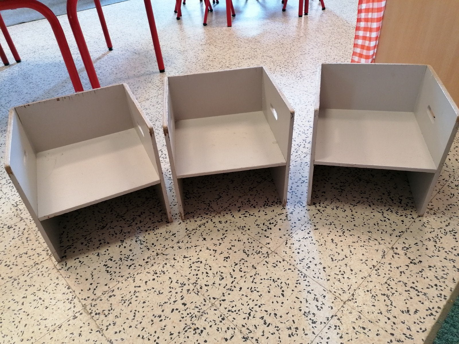 Set van 3 vintage kubusstoelen, Enlèvement