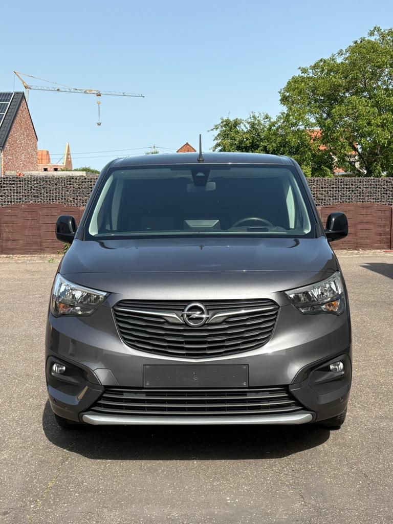 Opel Combo 1.5 Diesel Automaat – 2021 – Full Options, Auto's, Opel, Automaat, Euro 6, Diesel, Grijs