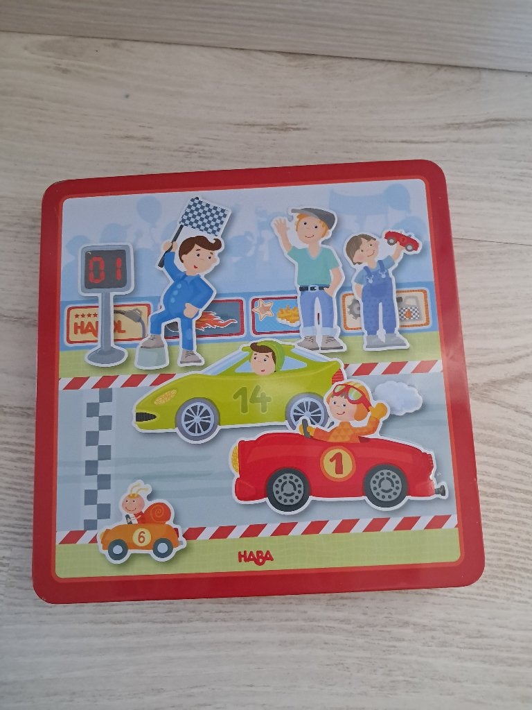Haba - Magnetische speeldoos  Snelle sportwagens, Enfants & Bébés, Enlèvement, Utilisé, 2 à 4 ans