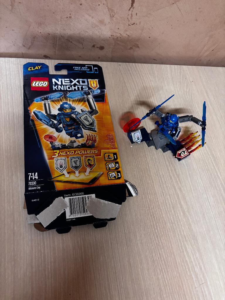 Lego Nexo Knights 70330 volledig als nieuw met doosje, Overige thema's, Lego, Ophalen of Verzenden, Zo goed als nieuw