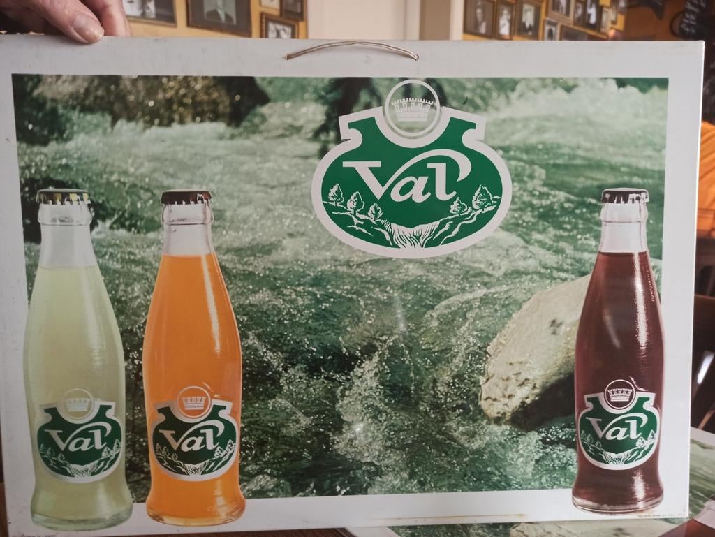 Prachtig Vintage Blikken Reclamebord - Val (Brouwerij Haacht, Verzamelen, Ophalen of Verzenden, Zo goed als nieuw, Reclamebord