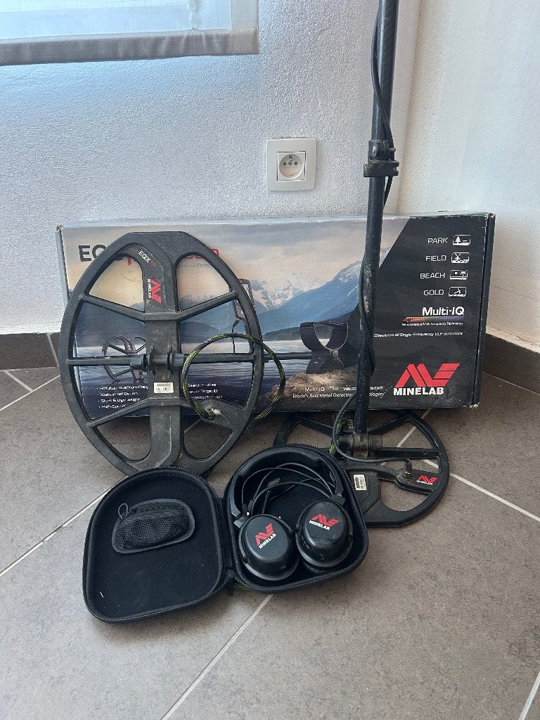 Minelab equinox 800, Hobby en Vrije tijd, Ophalen, Gebruikt, 30 cm of minder, Minelab