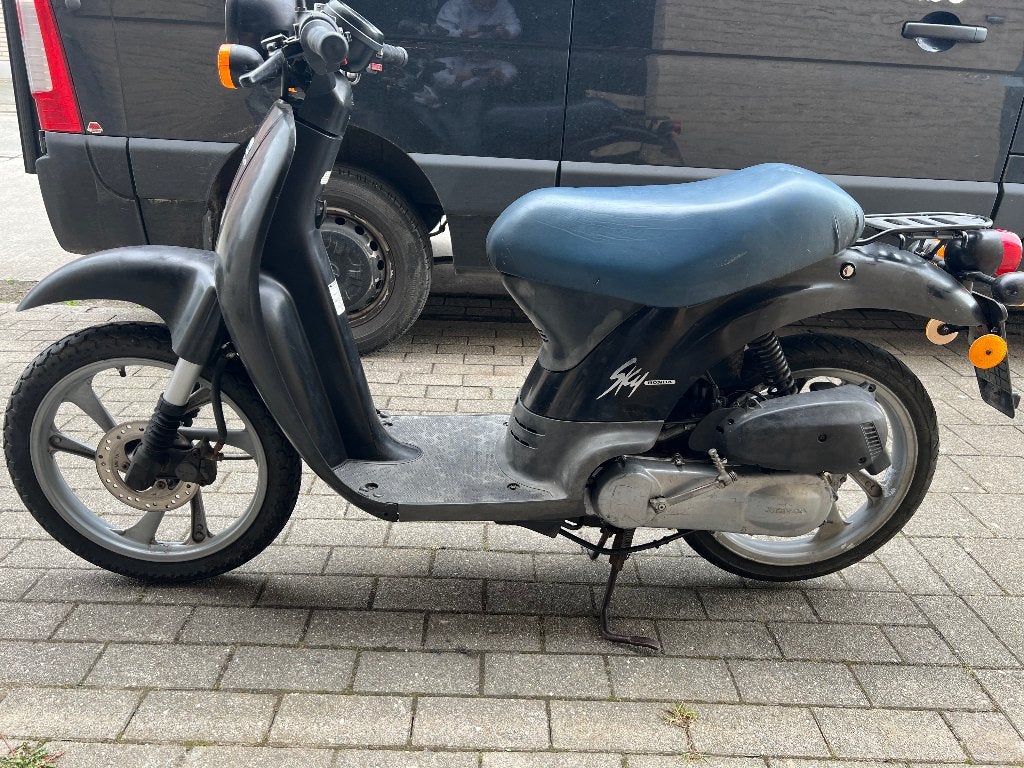 Honda sky 50cc, Vélos & Vélomoteurs, Enlèvement, Utilisé, Classe B (45 km/h)