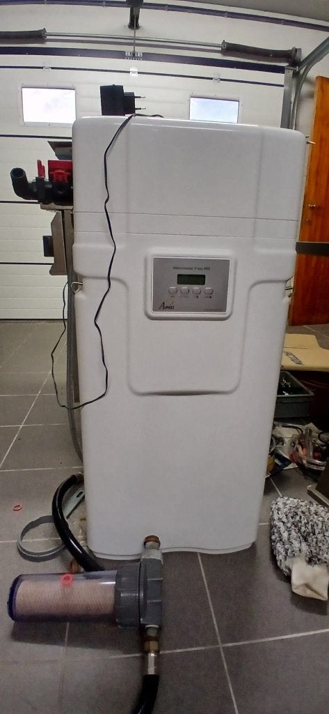 Adoucisseur extra plat Apic IRIS 14L avec accessoires, Electroménager, Adoucisseurs d'eau, Enlèvement, Utilisé, Adoucisseur d'eau électrique