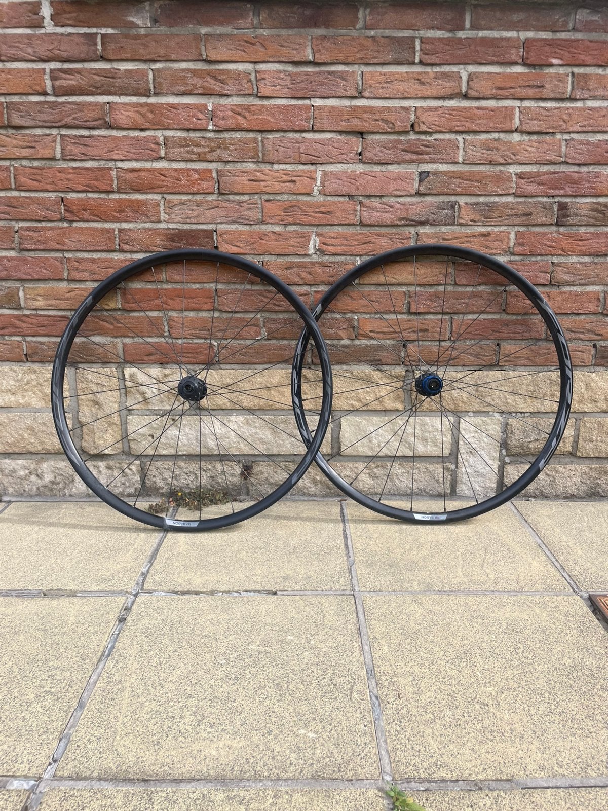 Roues Forza Norte db, Fietsen en Brommers, Ophalen, Zo goed als nieuw, Wiel, Aluminium