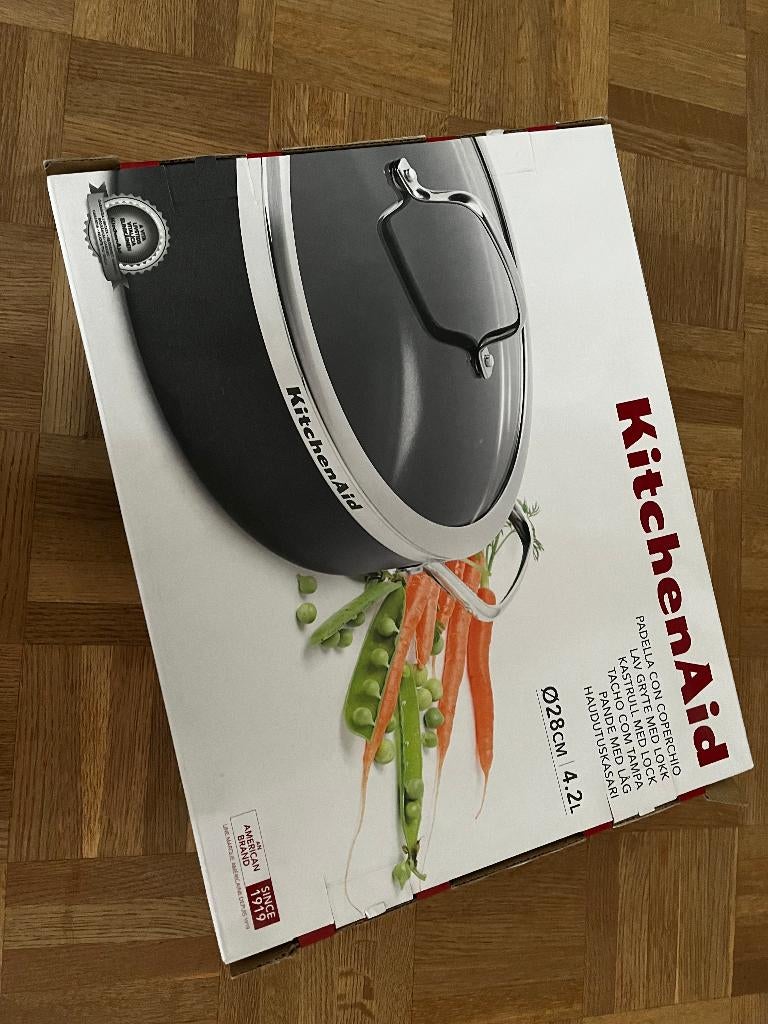 Sauteuse 28cm diamètre Kitchenaid, Enlèvement ou Envoi, Neuf, Autres matériaux, Poêle à frire ou Sauteuse