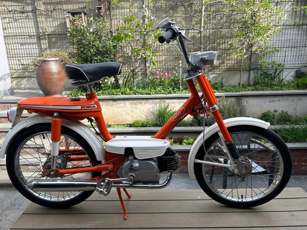 Honda Amigo, Fietsen en Brommers, Brommers | Oldtimers, Ophalen