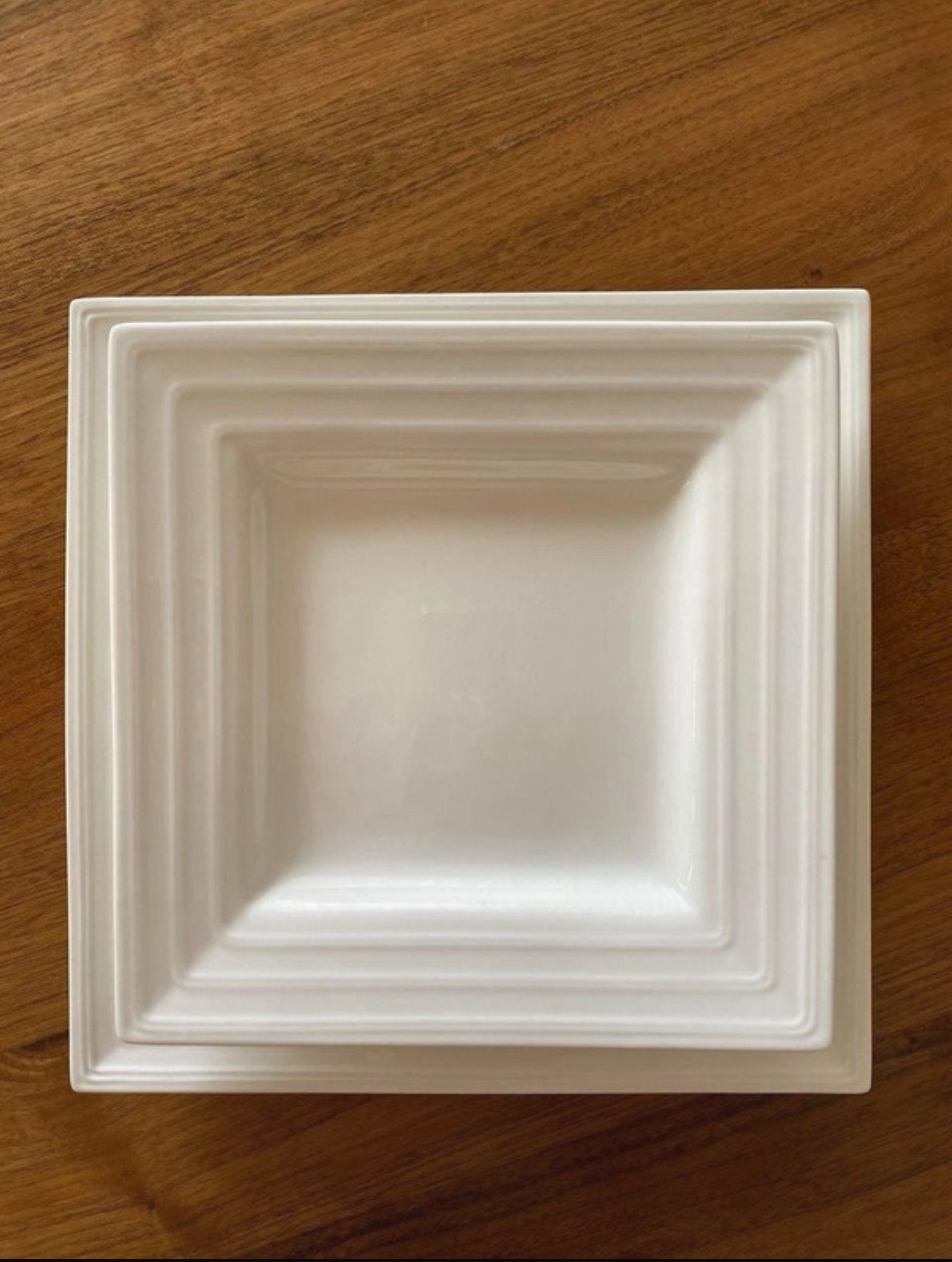 Lot 15 assiettes carrées YONG Extra Strong New Bone China, Maison & Meubles, Enlèvement, Comme neuf, Porcelaine, Moderne