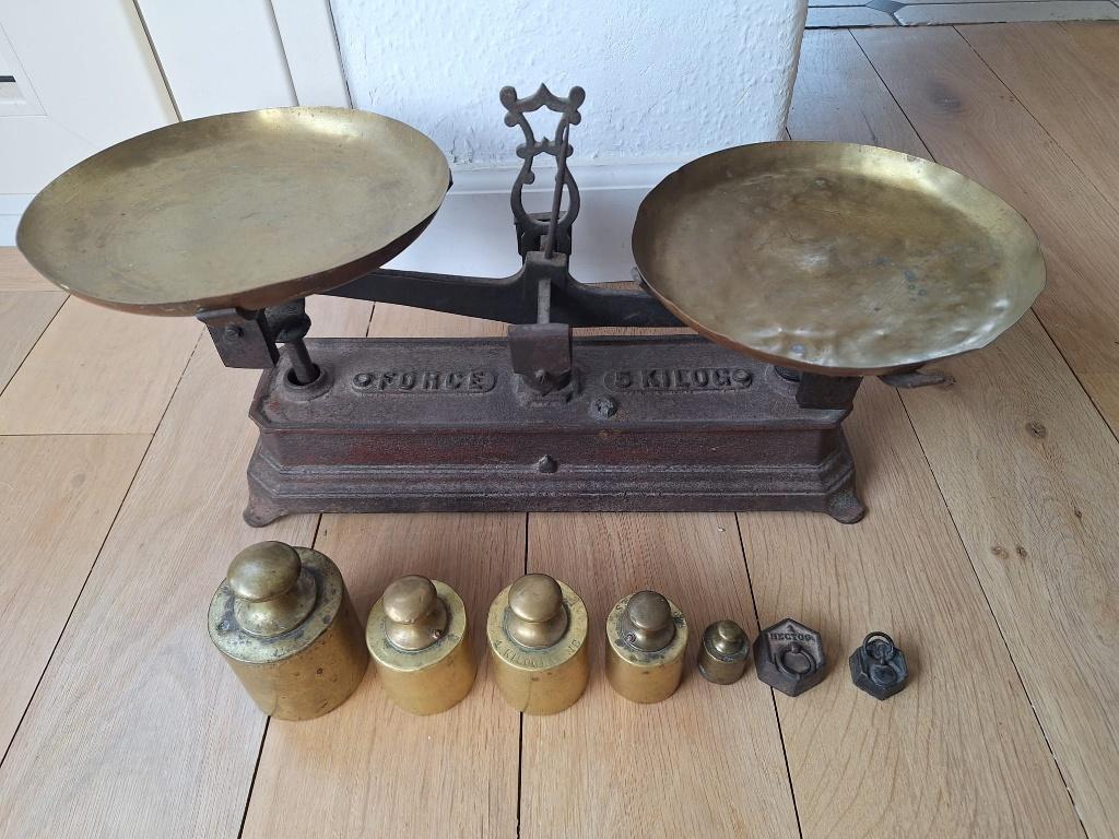 Antieke weegschaal met gewichten, Antiek en Kunst, Antiek | Gereedschap en Instrumenten, Ophalen