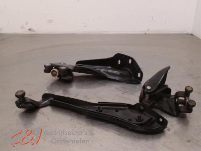 Roulette porte coulissante droite d'un Fiat Fiorino (632), -, 3 mois de garantie, Utilisé, Fiat