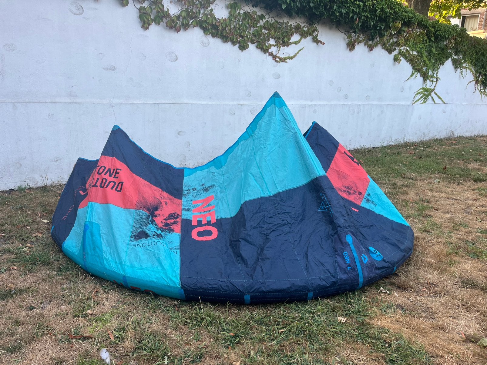 Kite Duotone Neo 7m2, Enlèvement ou Envoi, Pas de planche, Utilisé, Kite