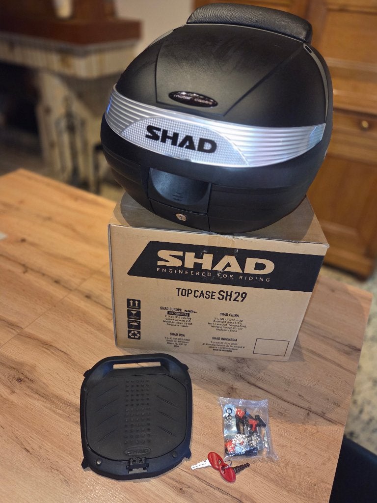 Top case shad 29 pour moto toutes marques, Enlèvement, Comme neuf