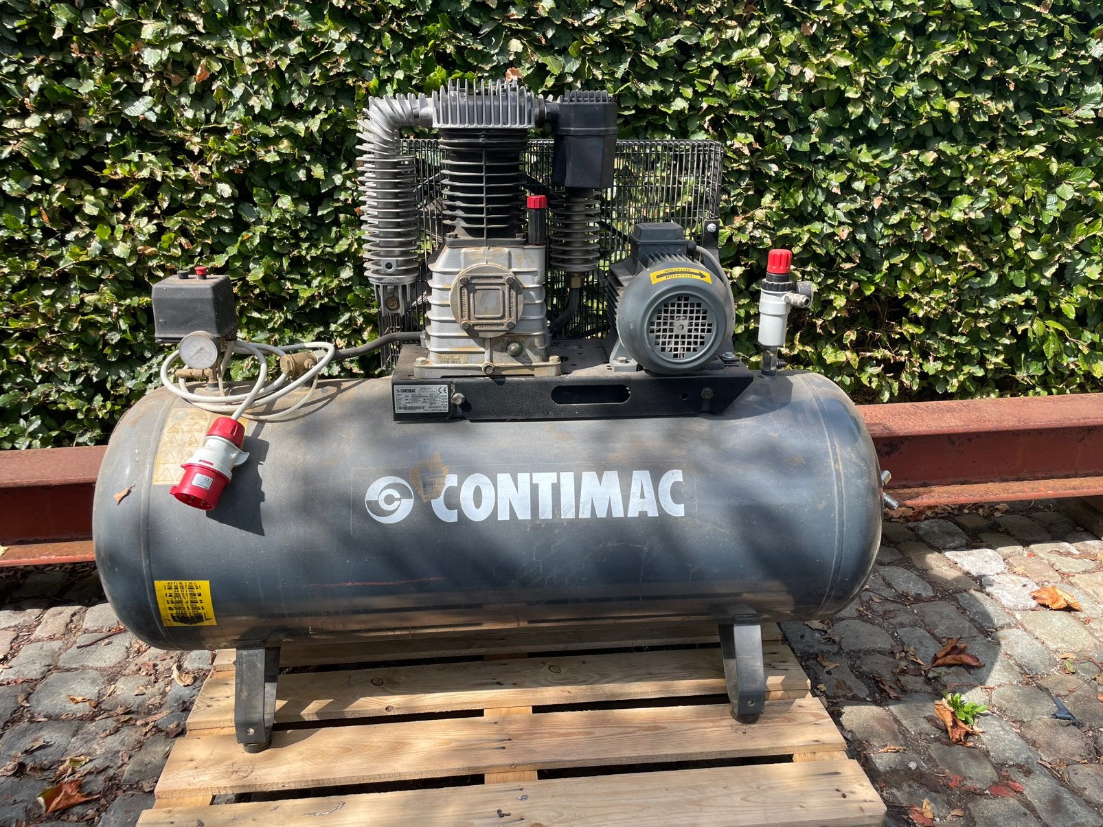 Compressor Contimac 270l, Doe-het-zelf en Bouw, Compressors, Ophalen, Gebruikt, 800 liter/min of meer, 6 tot 10 bar