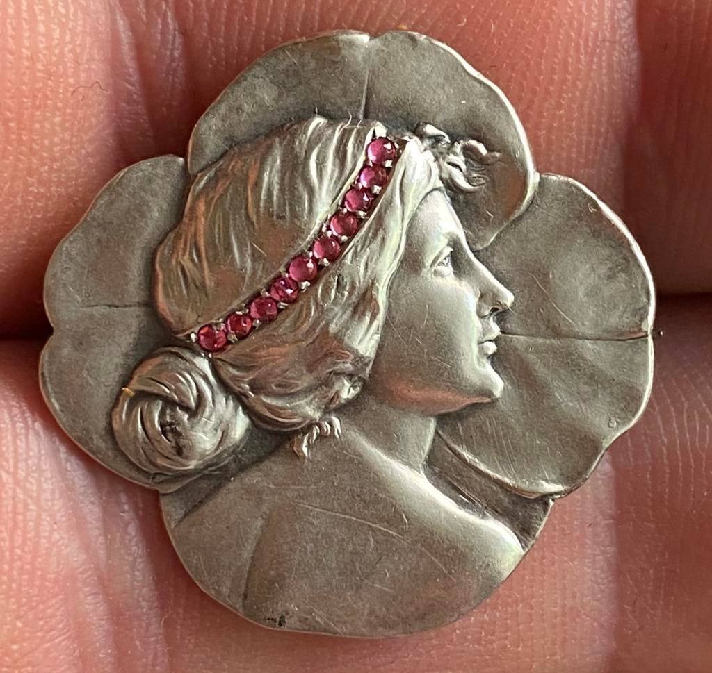 Broche Jugendstil, trèfle 4 feuilles, argent 800 et pierres, Bijoux, Sacs & Beauté, Broches, Enlèvement ou Envoi, Comme neuf, Argent