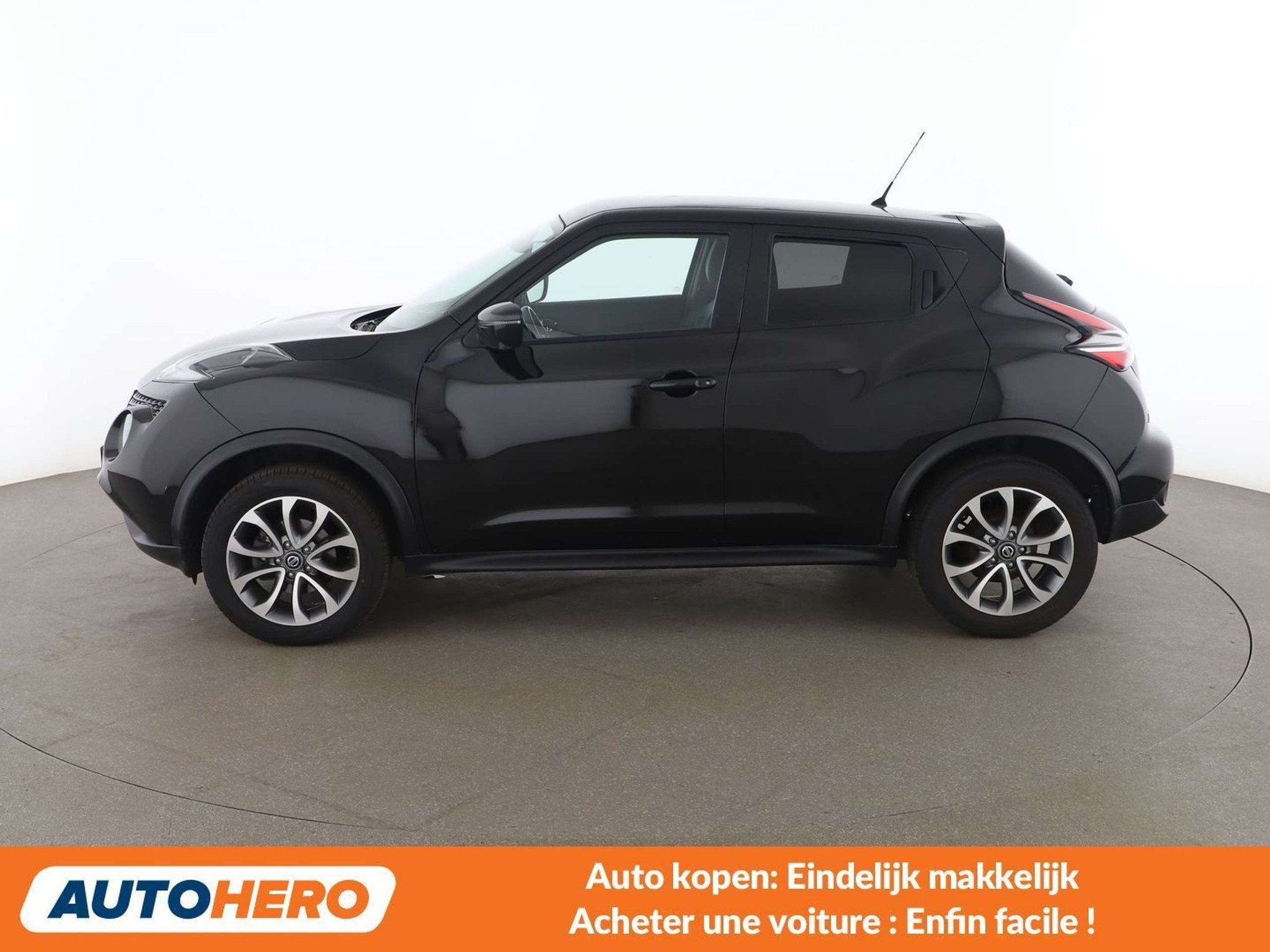 Nissan Juke 1.6 Acenta (année de construction 2019), Autos, Nissan, Cuir, Achat, 1277 kg, Noir