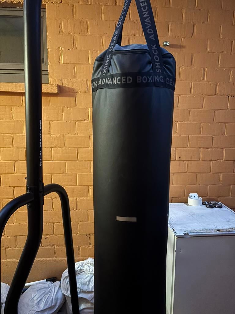 Bokszak met houder, Enlèvement, Comme neuf, Sac de boxe