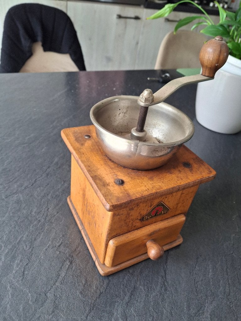 Antieke koffiemolen, Antiek en Kunst, Antiek | Keukengerei, Ophalen