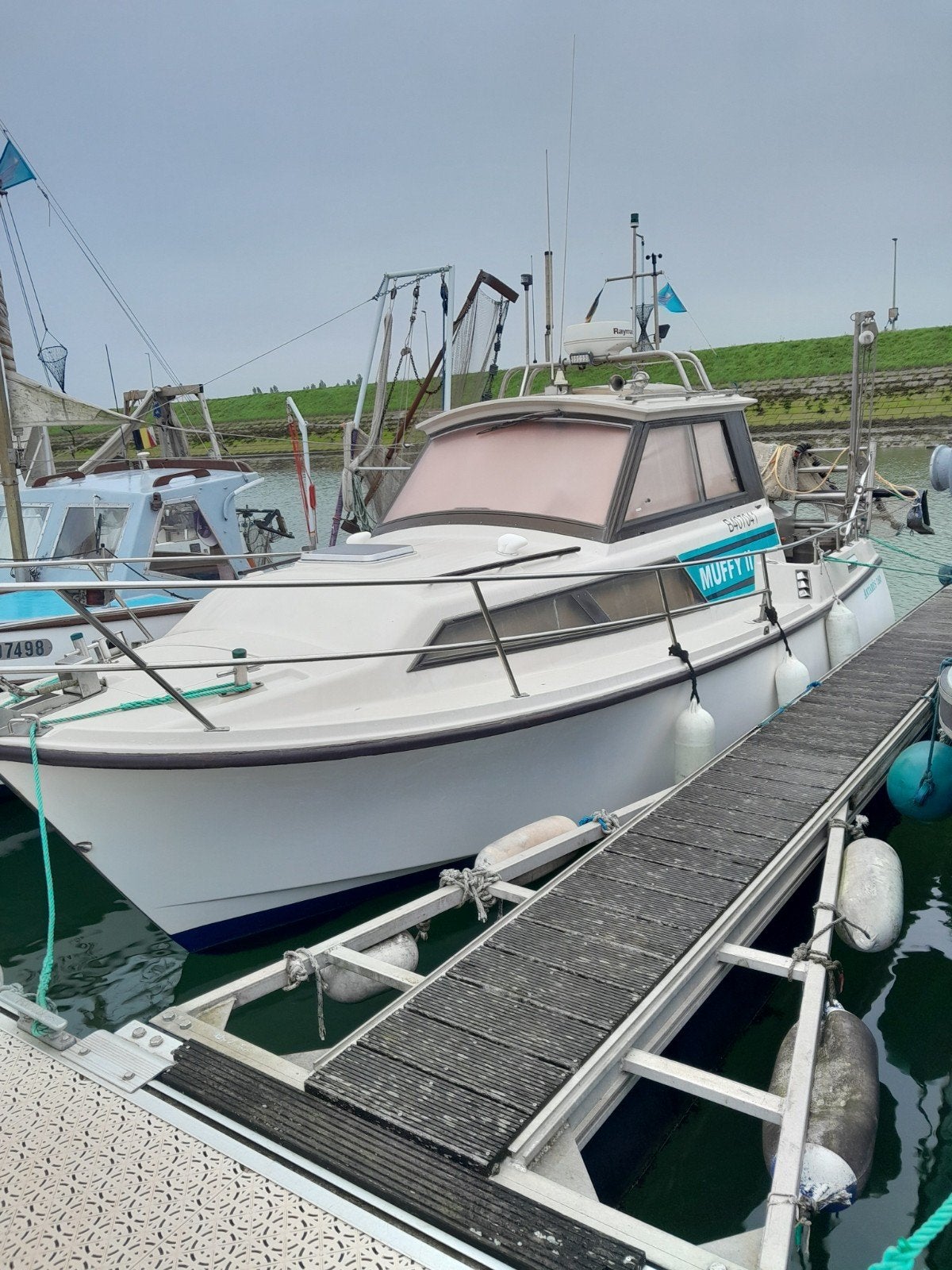 MOTORBOOT BENETEAU ANTARES, Gebruikt, Binnenboordmotor, Diesel, 85 pk
