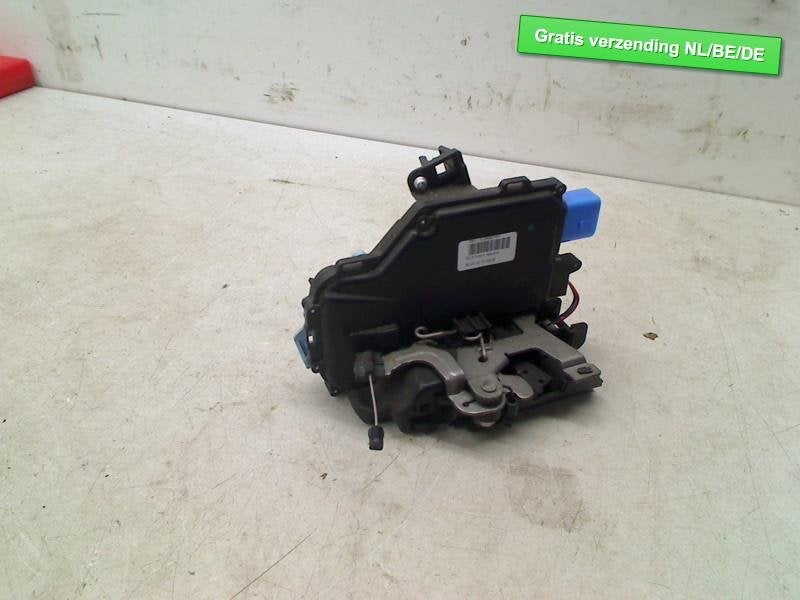 SERRURE DE PORTE ARRIÈRE DROITE Touran (1T3) (7L0839016H), Volkswagen, Volkswagen AG, Utilisé, Kundenbetreuung@volkswagen.de