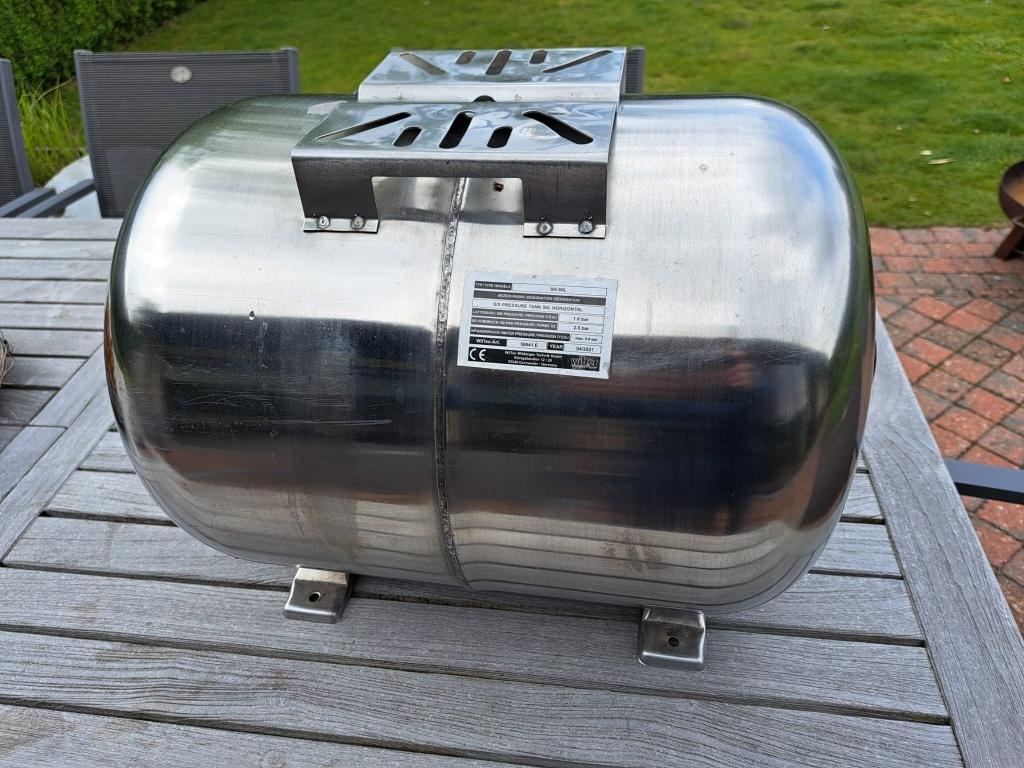 Expansievat/drukvat | RVS | 50 liter | Horizontaal, Bricolage & Construction, Outillage | Autres Machines, Comme neuf, Enlèvement