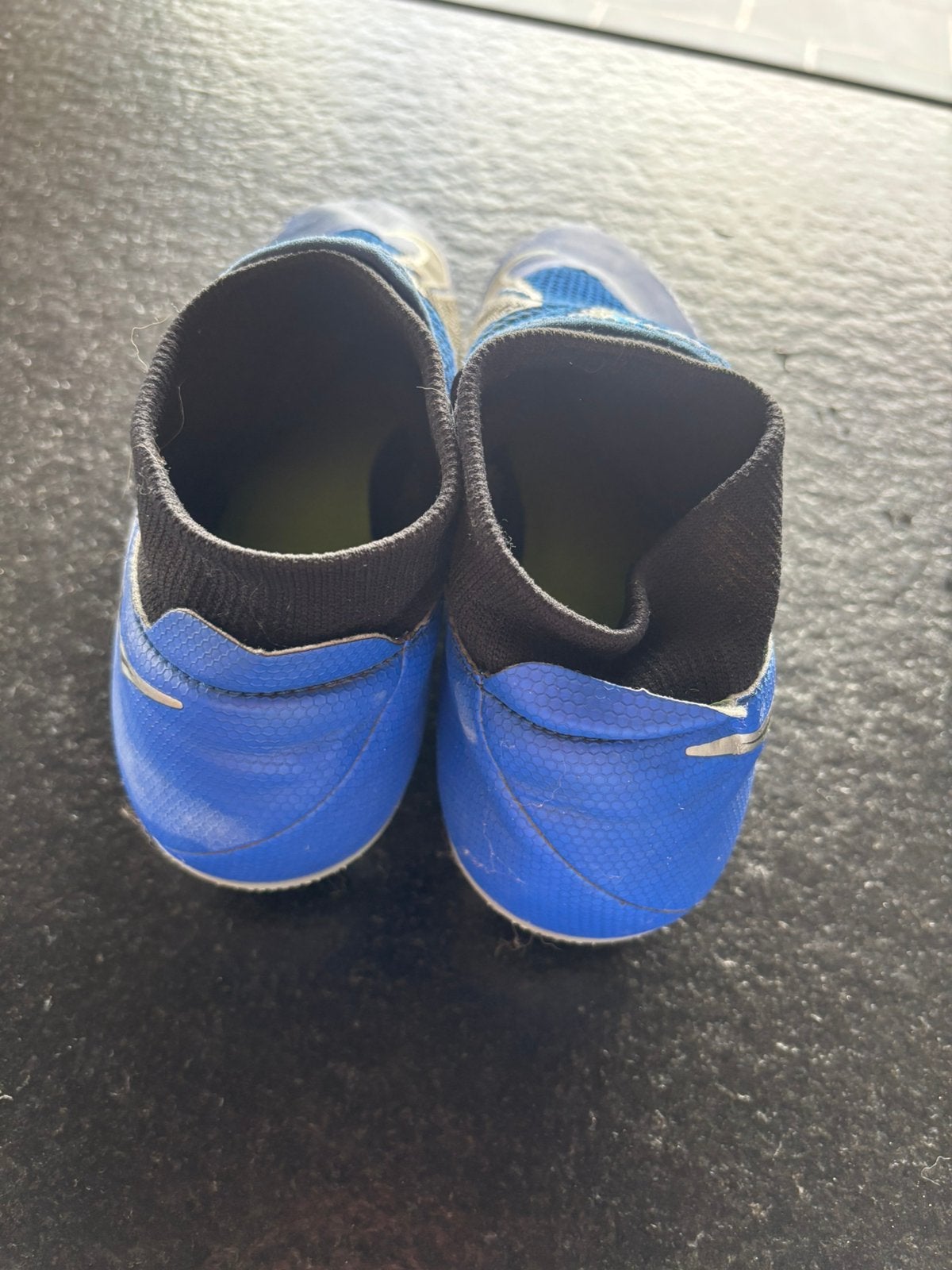 chaussures de football, Sports & Fitness, Enlèvement ou Envoi, Comme neuf, Chaussures