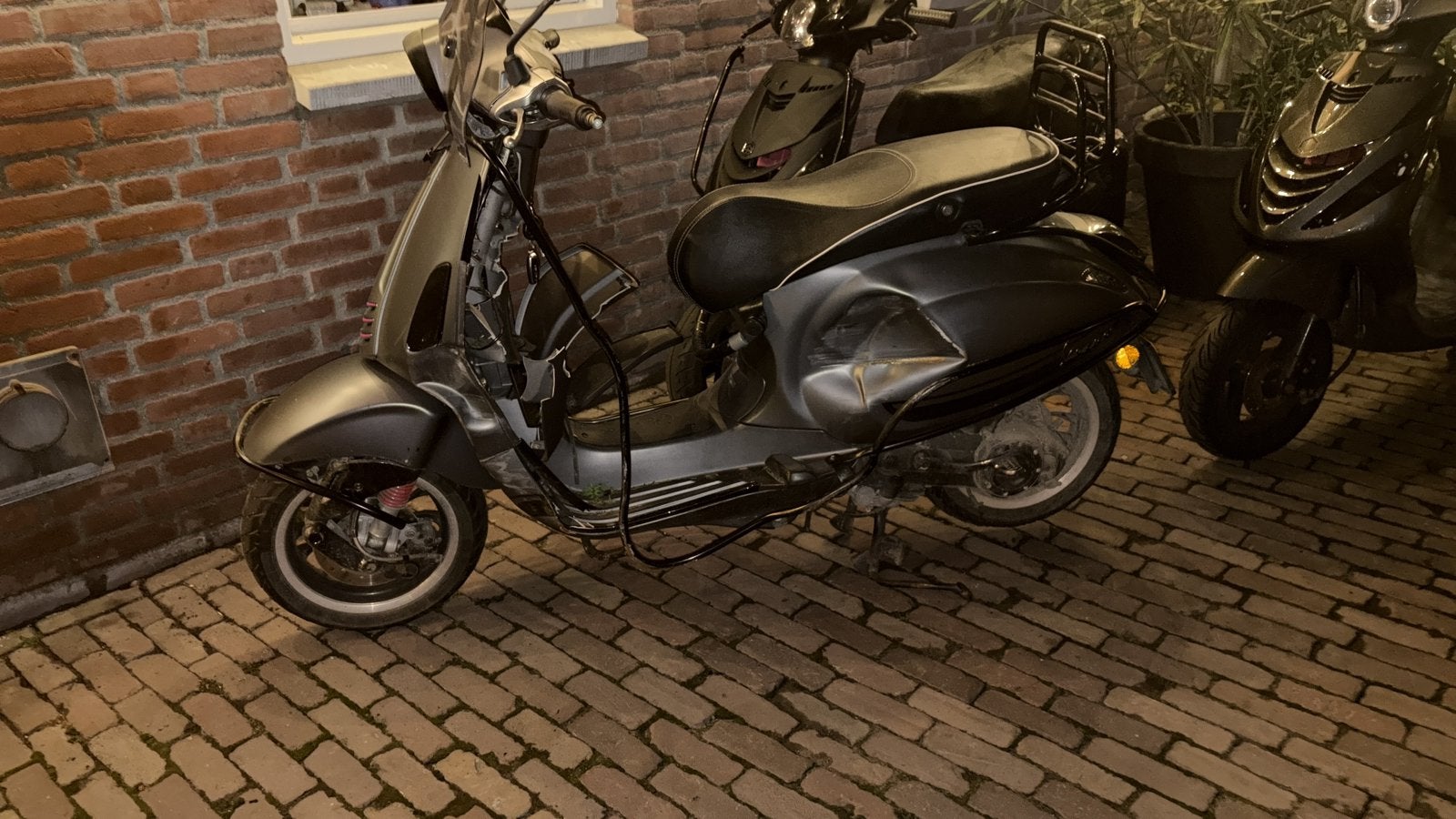 Vespa sprint frame 2015!, Enlèvement, Utilisé