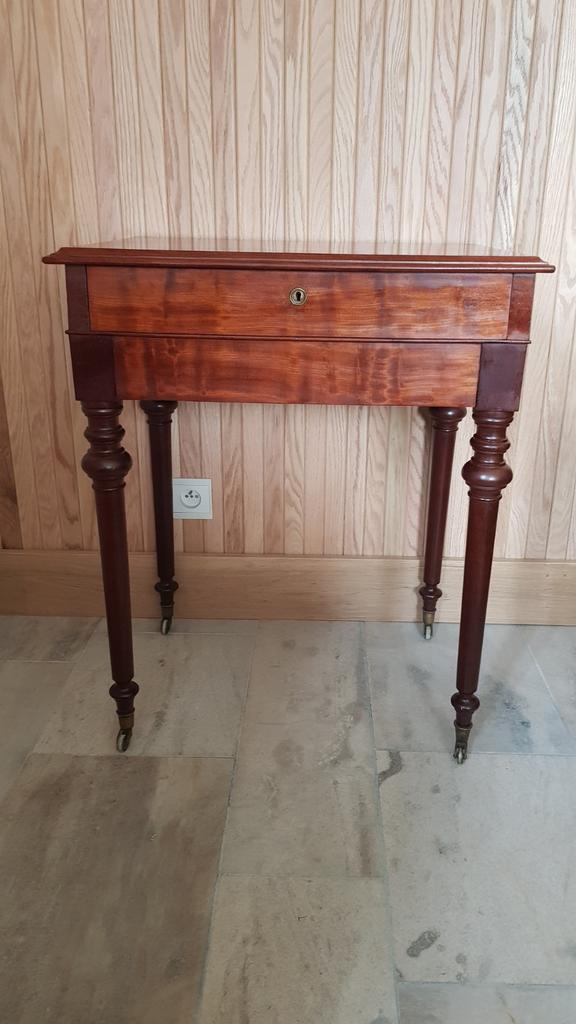 Elegant juwelentafeltje, Ophalen