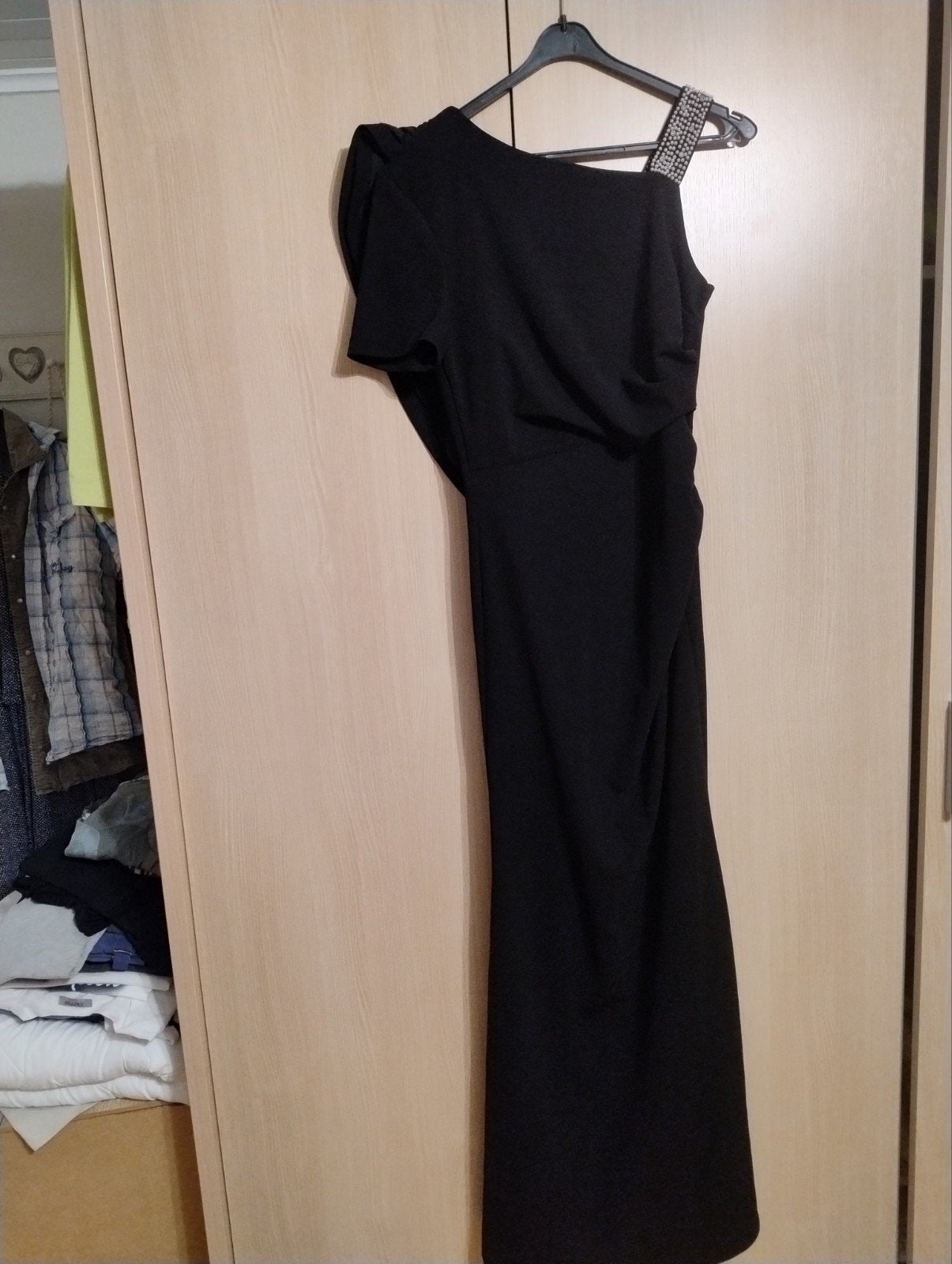 robe soirée, Enlèvement