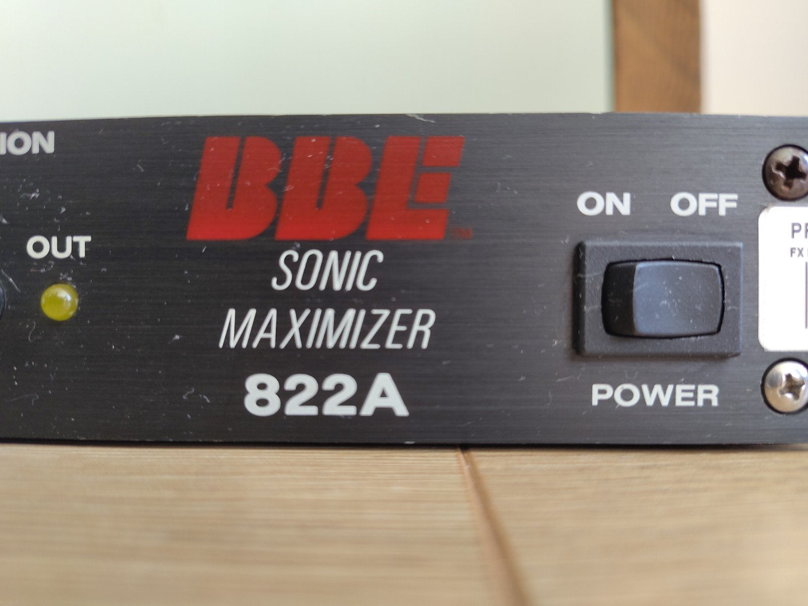 BBE Sonic Maximizer 822A (19inch rack), Enlèvement ou Envoi, Utilisé, Equalizer ou Égaliseur