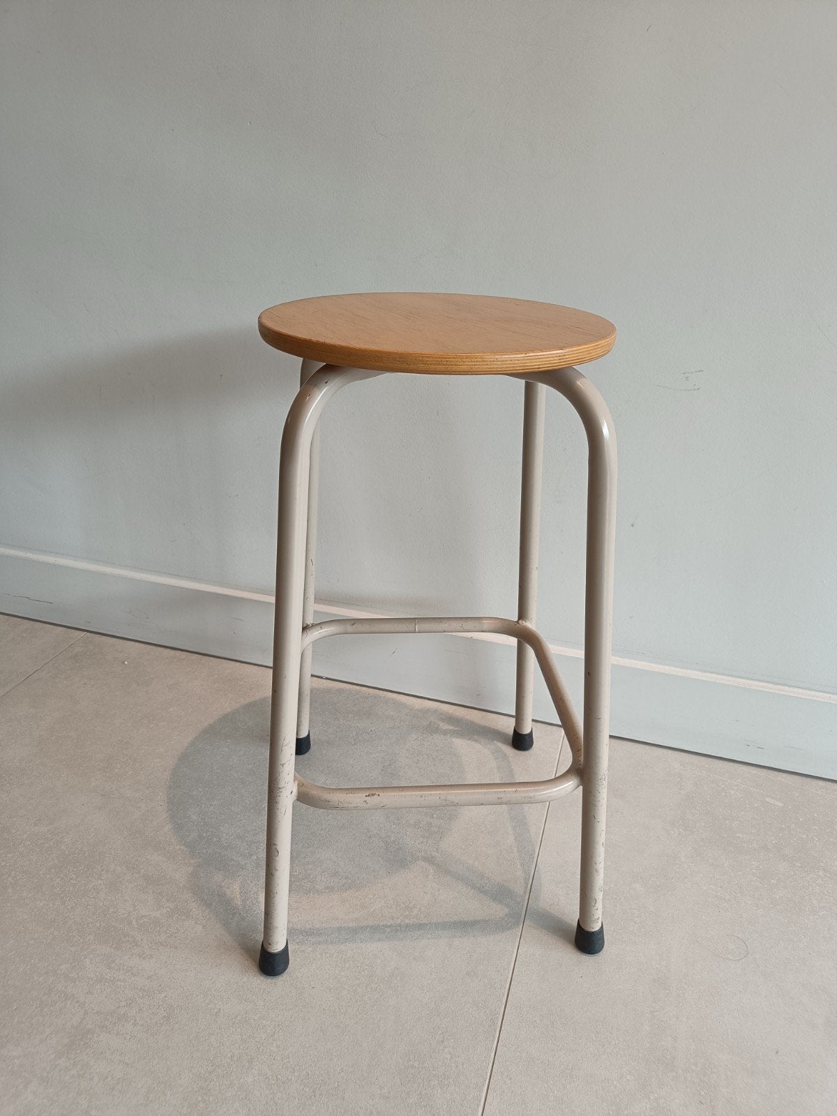 Tabourets en bois et métal (11 pièces disponibles), Maison & Meubles, Tabourets, Enlèvement, Bois