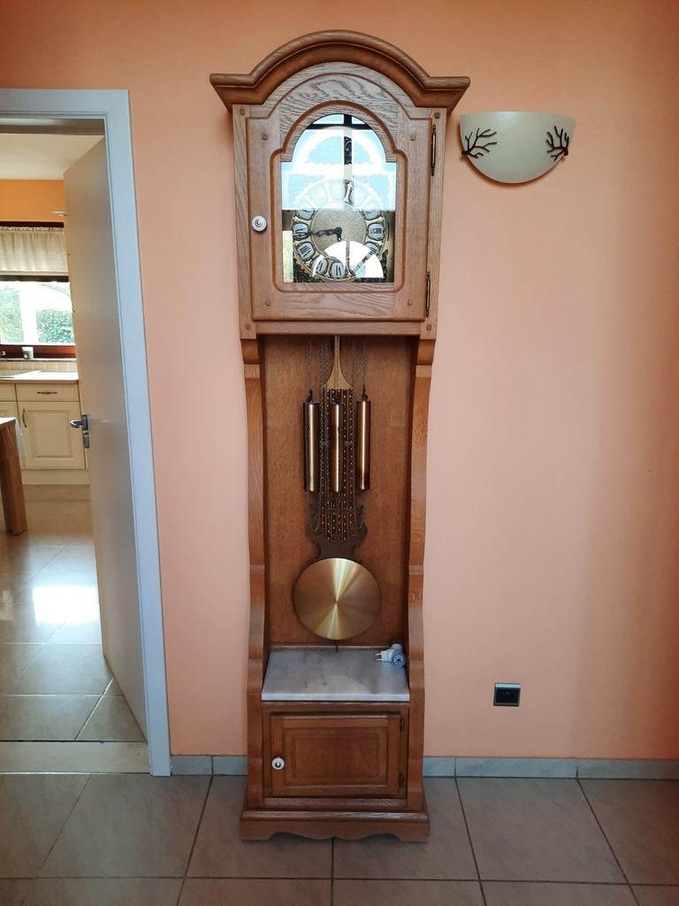 Horloge comtoise, Enlèvement