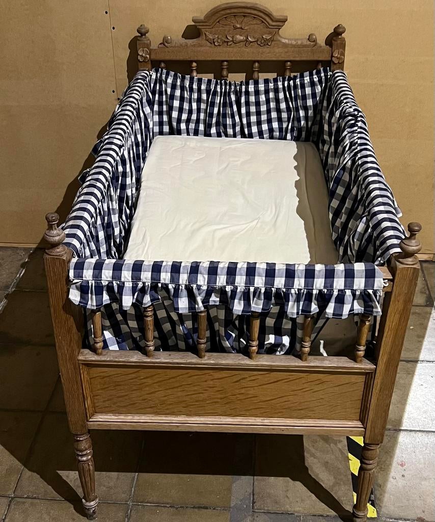 Ancien lit bébé, Enfants & Bébés, Enlèvement, Utilisé, Berceau