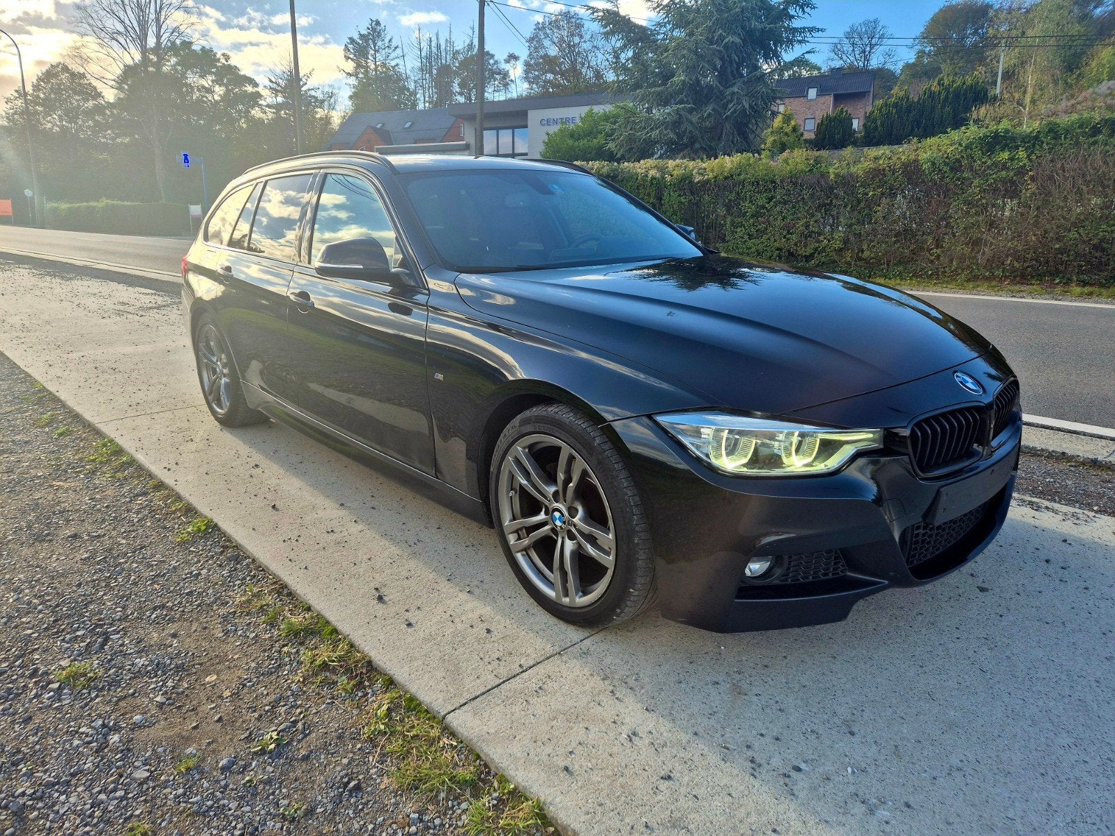 BMW 318D "Pack M" Boîte Automatique, GPS, Cuir, Led, Cuir, Entreprise, Noir, 5 portes