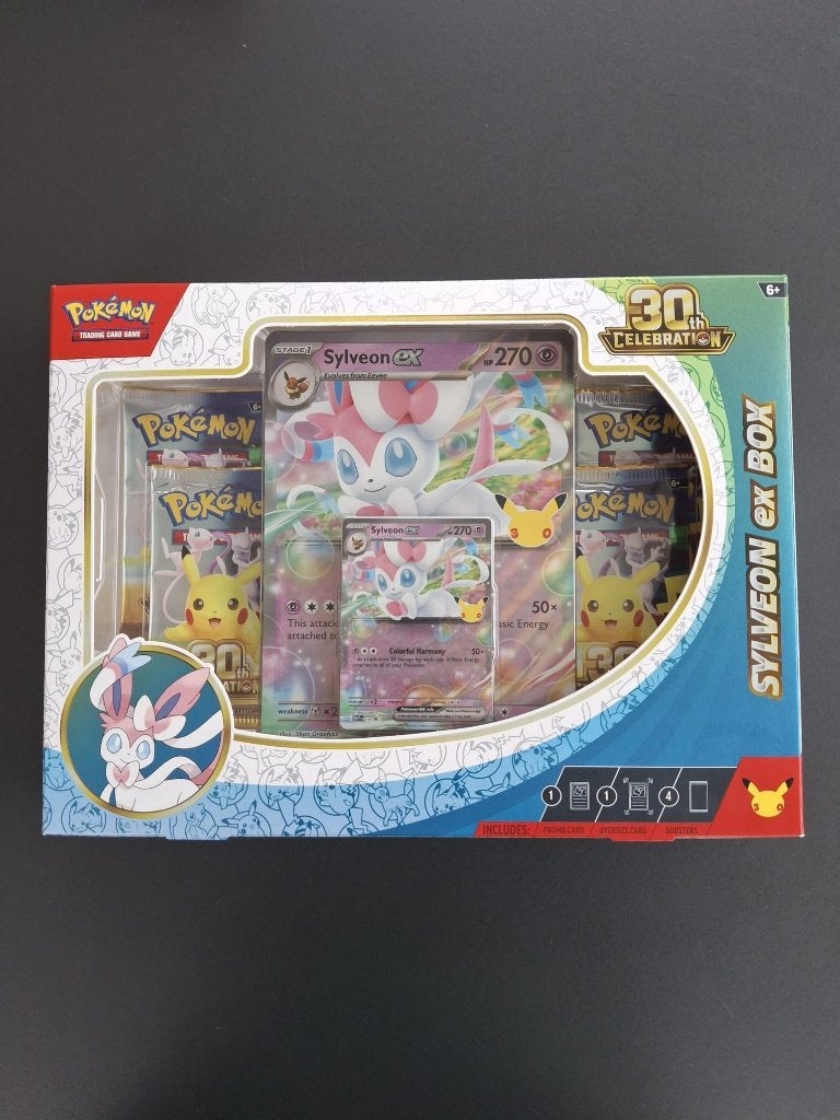 Pokémon 30th Celebration Sylveon ex Box, Ophalen, Nieuw, Meerdere kaarten