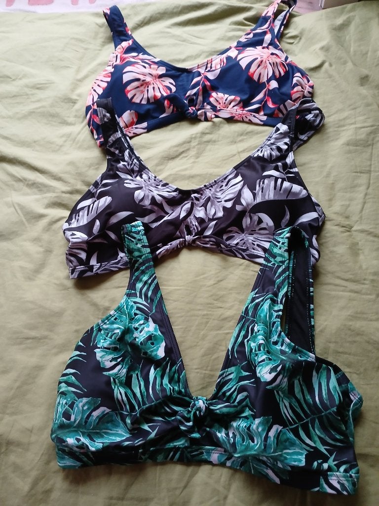 3 bikinitops als set 1xl, Kleding | Dames, Badmode en Zwemkleding, Ophalen, Zo goed als nieuw, Bikini