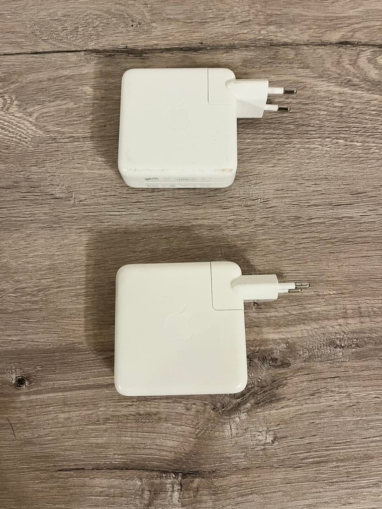 Apple 67W usb C Power Adapter Wit, Computers en Software, Ophalen of Verzenden, Zo goed als nieuw