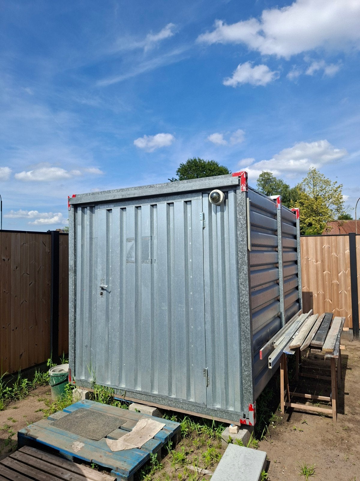 Demonteerbare container 3m x 2m, Ophalen