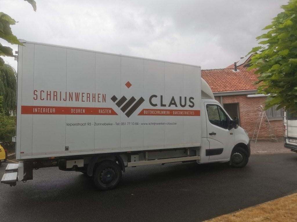 Renault master 135.35 met meubelbak, Auto's, Zwart, 4 cilinders, 2500 kg, Bedrijf
