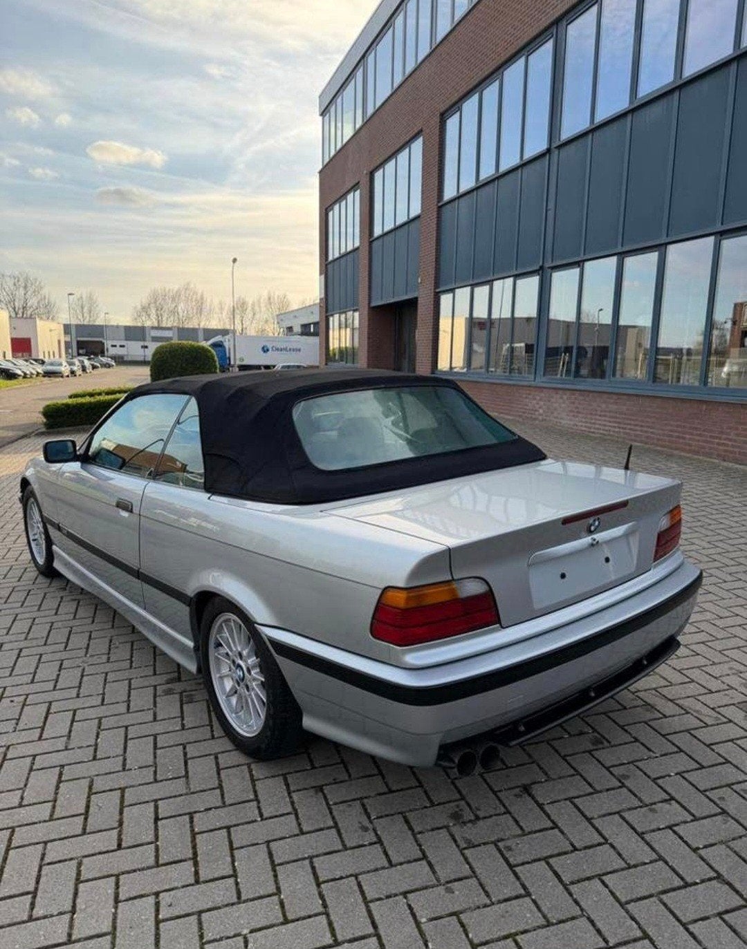 Bmw 325i e36 oldtimer 2eme propriétaire, Auto's, BMW, Cabriolet, Elektrisch, Particulier, Te koop