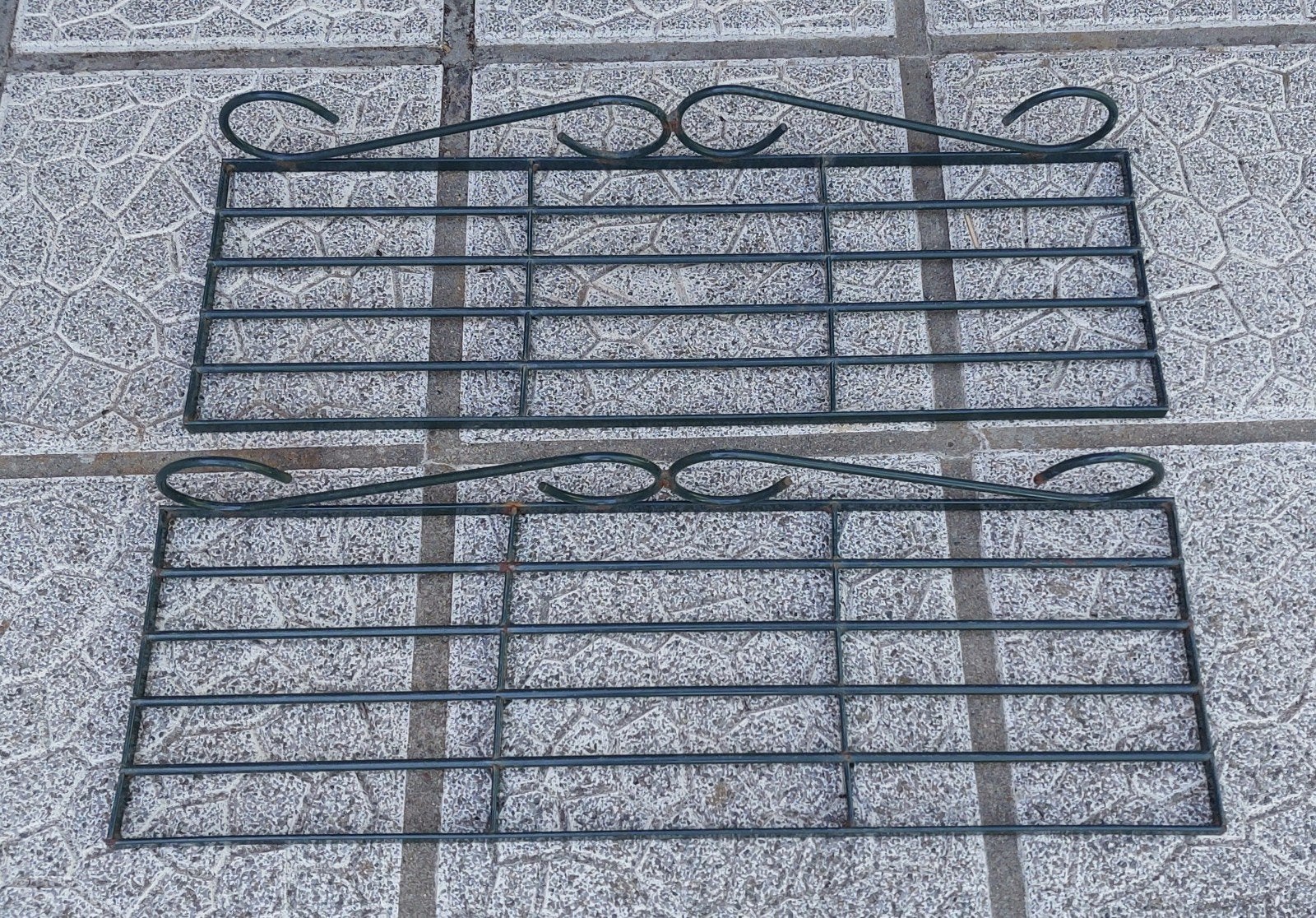 Lot de deux supports muraux en fer forgé pour pots de fleurs, Balcon, Enlèvement, Utilisé, 60 à 100 cm
