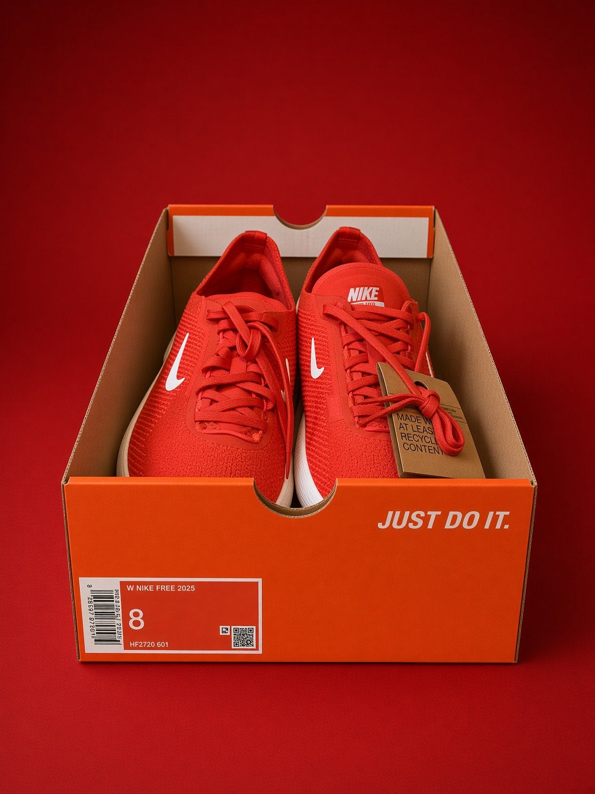 Nike  2025 University Red maat EU39 dames sneakers nieuw, Nieuw, Ophalen of Verzenden, Overige sporten, Hardloopschoenen